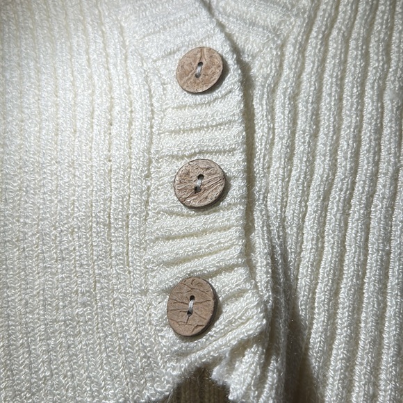 knitted vest - Picture 3 of 3
